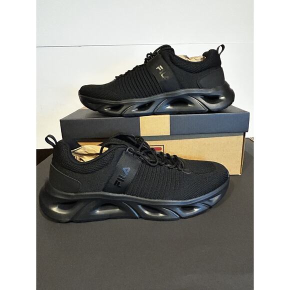 NWT Fila Aether Dash Men\'s Running Shoes Black And White Size 9.5 main image 6